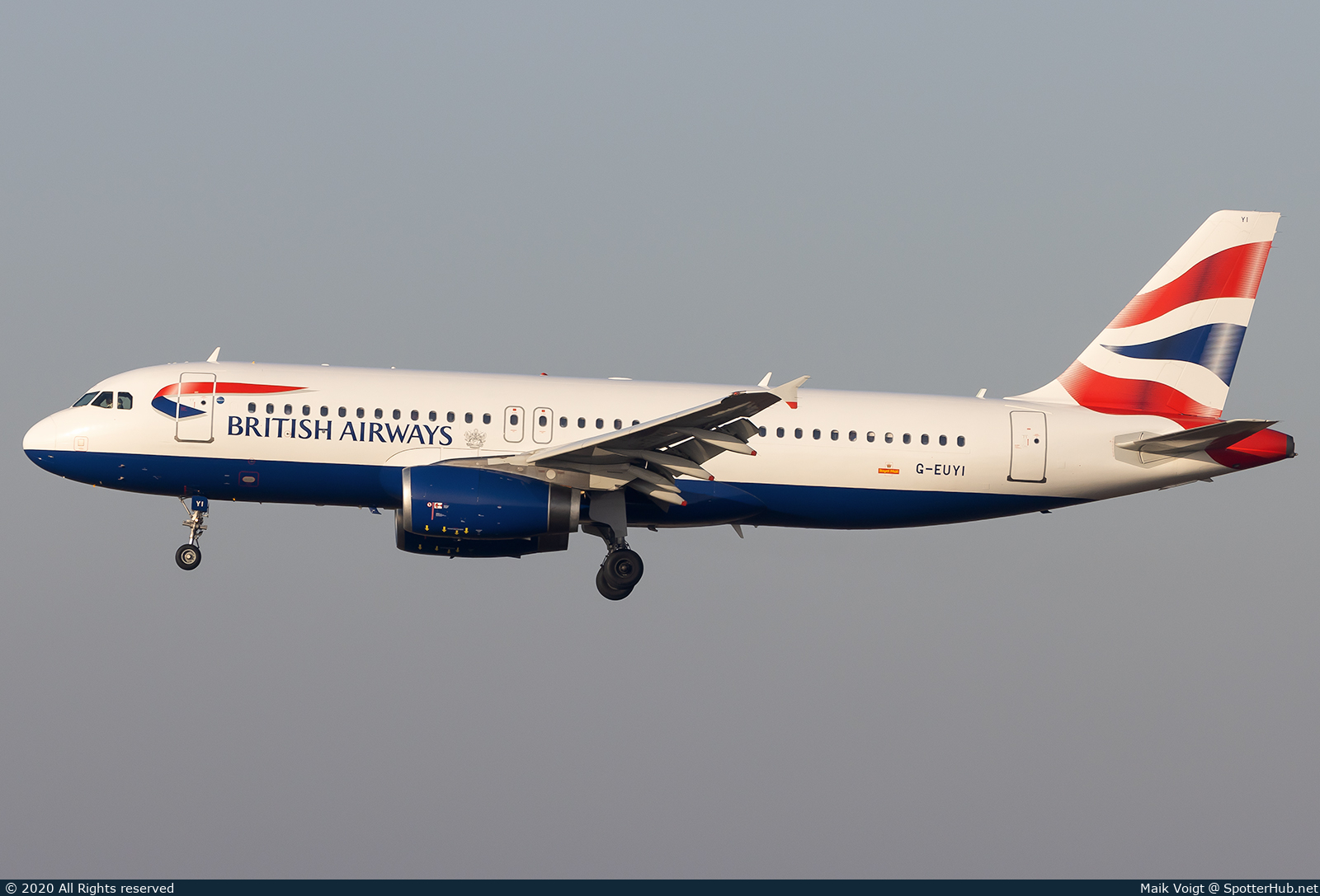Photo of G-EUYI - Airbus A320-232 operated by British Airways