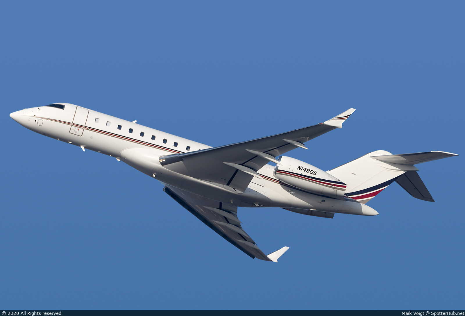 Photo of N148QS - Bombardier Global 6000 operated by NetJets