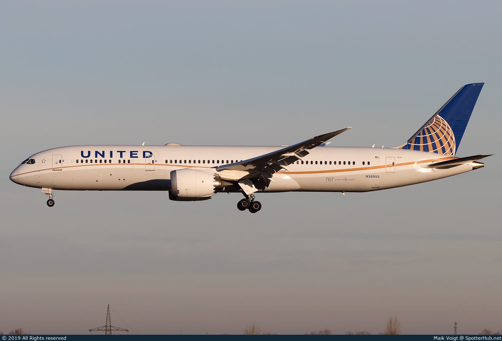 Photo of N38955 - Boeing 787-9 Dreamliner operated by United Airlines