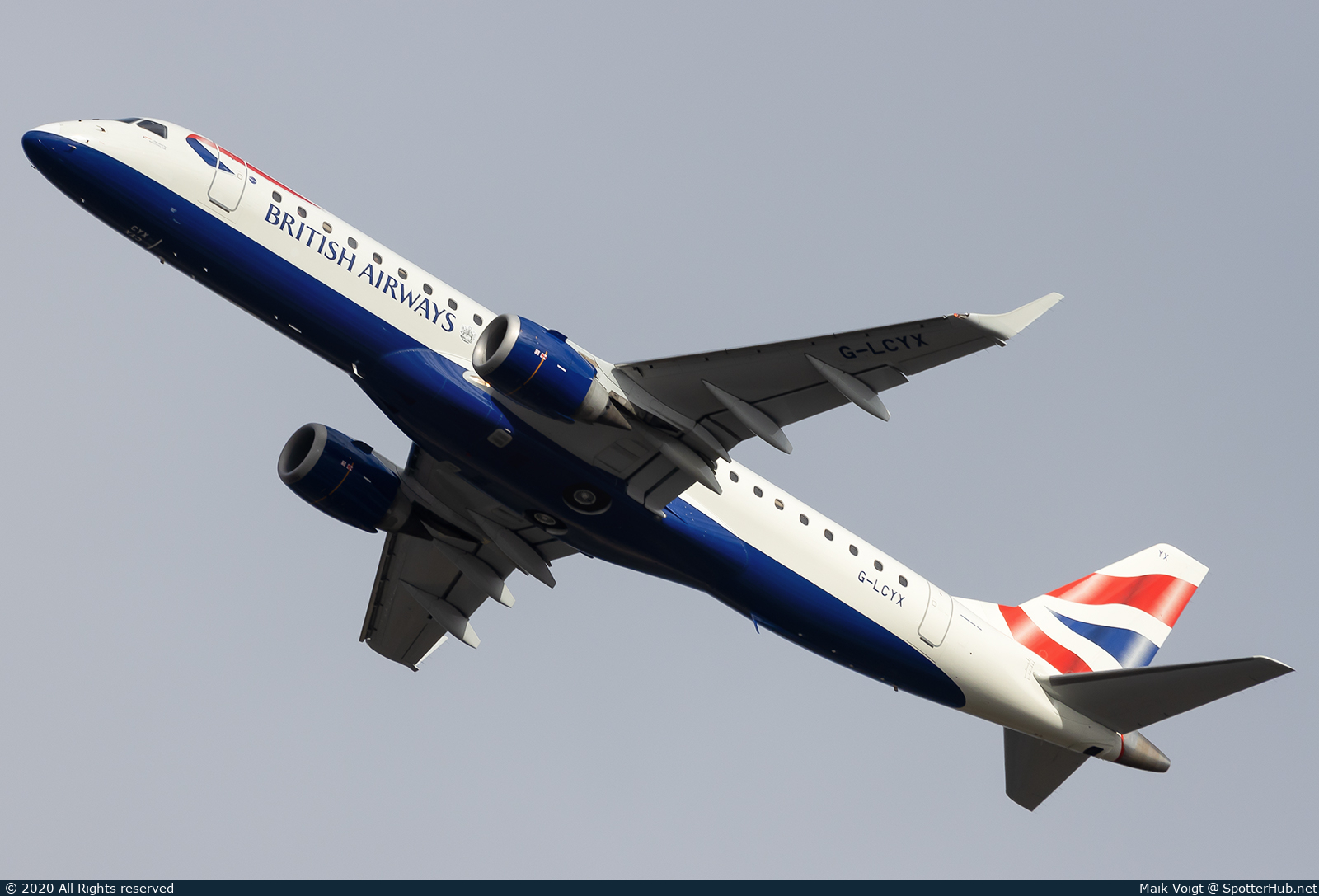 Photo of G-LCYX - Embraer ERJ-190SR operated by BA CityFlyer