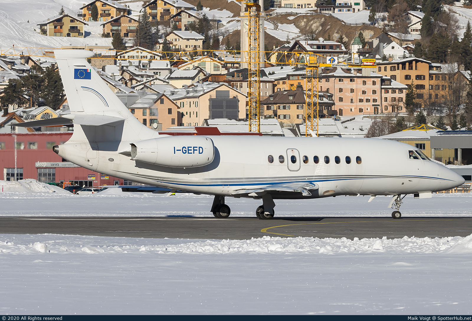 Photo of I-GEFD - Dassault Falcon 2000 operated by Leader Servizi Aerei