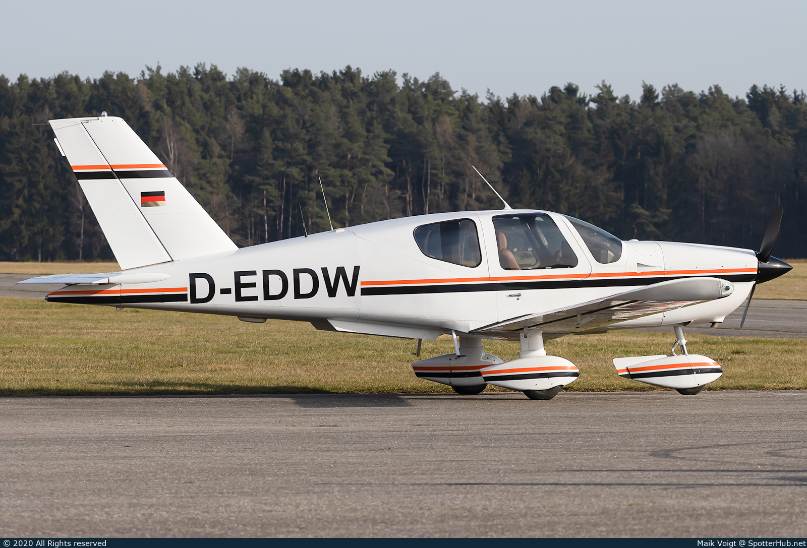 Photo of D-EDDW - SOCATA TB-10 Tobago operated by Flugschule Your Sky