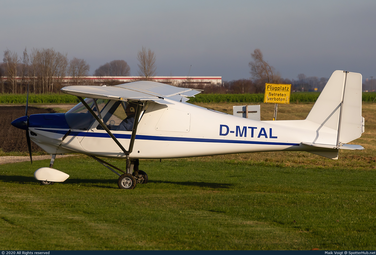Photo of D-MTAL - Comco Ikarus C42 B operated by Luftsportverein Dingolfing