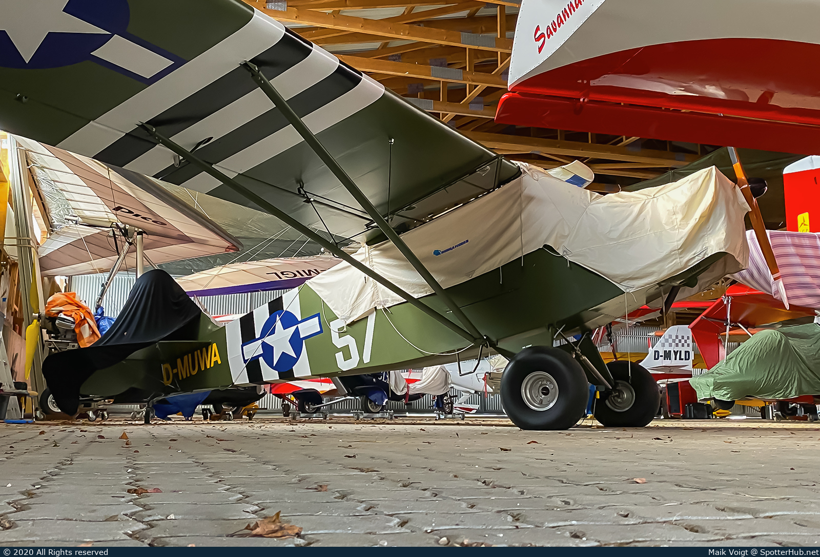 Photo of D-MUWA - Let-Mont TUL-02 Tandem Tulak operated by Private