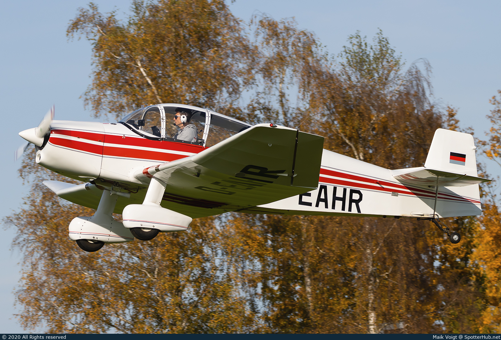 Photo of D-EAHR - Jodel DR.1050 Ambassadeur operated by Private