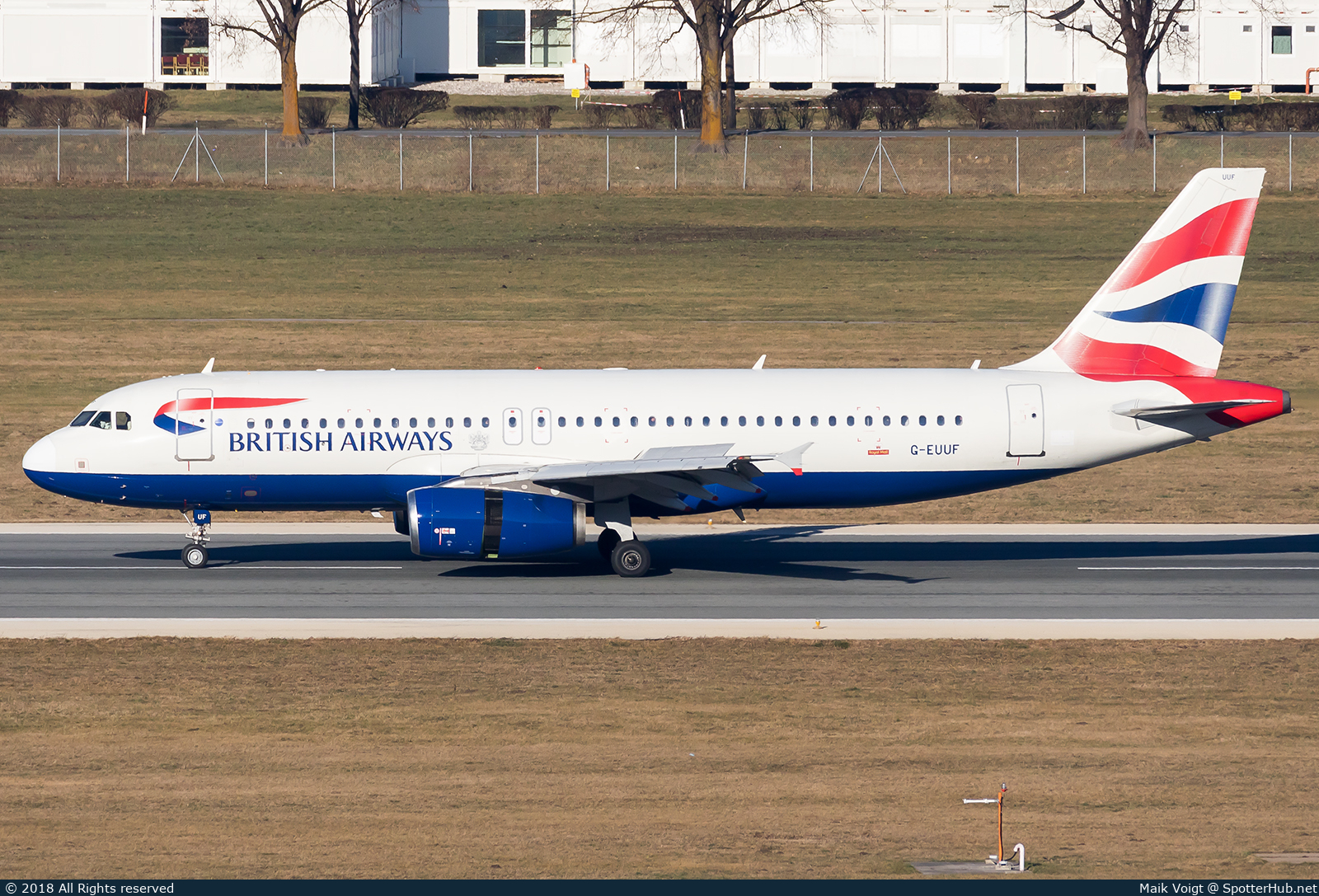 Photo of G-EUUF - Airbus A320-232 operated by British Airways