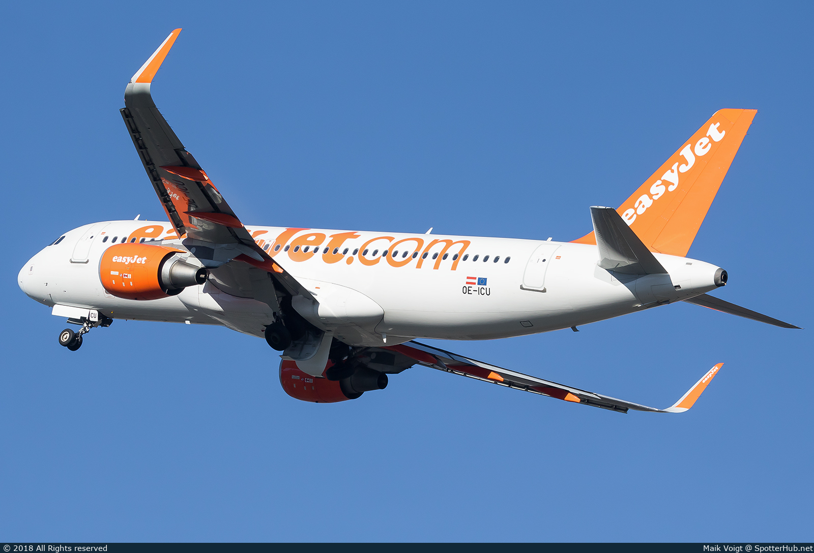 Photo of OE-ICU - Airbus A320-214 operated by easyJet Europe