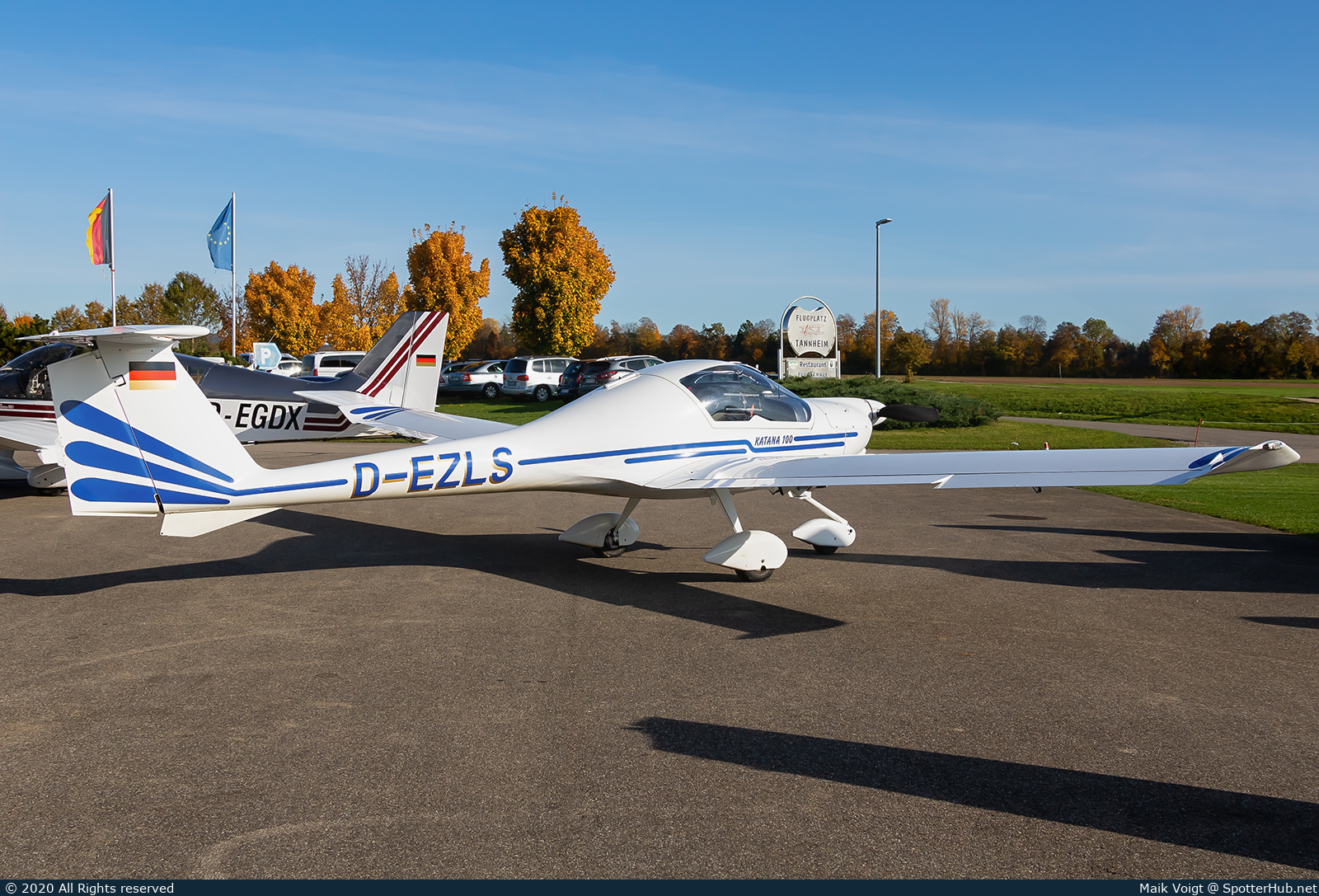 Photo of D-EZLS - Diamond DV20-100 Katana operated by Private