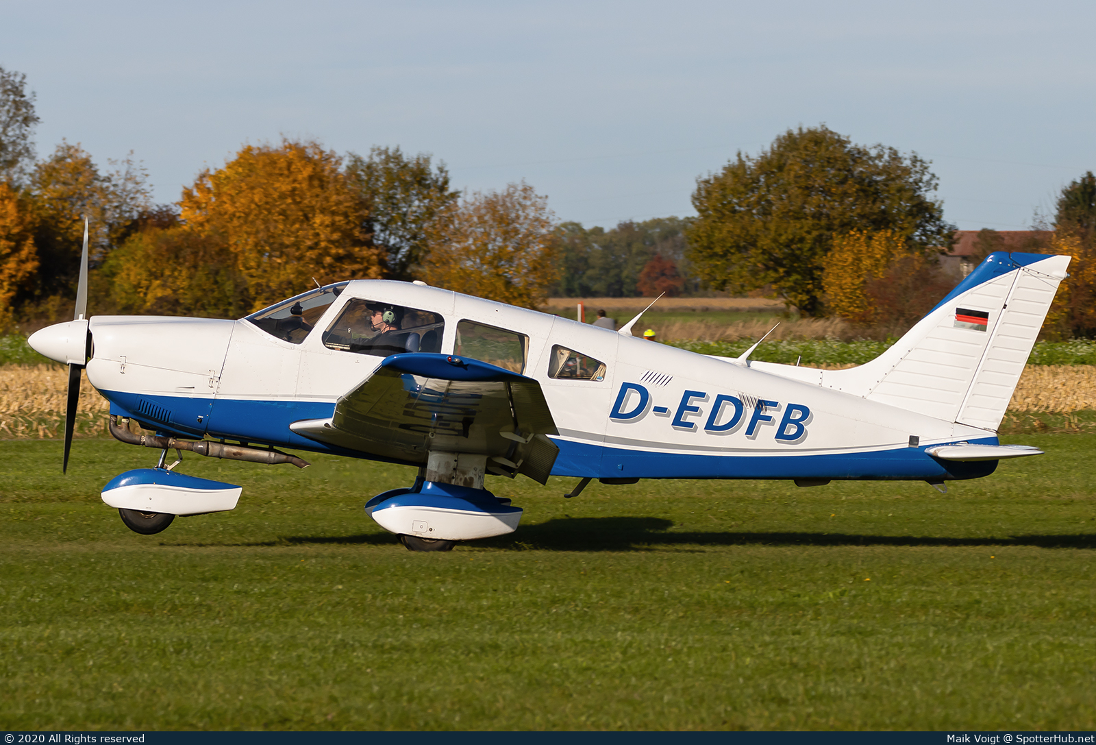 Photo of D-EDFB - Piper PA-28-181 Archer II operated by Flugschule Tannheim