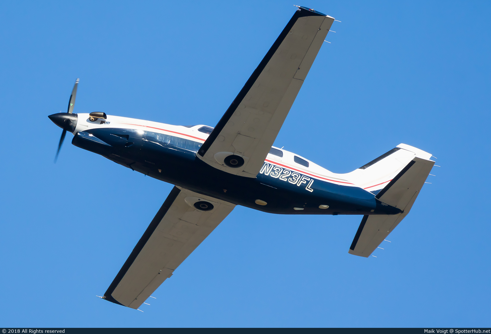 Photo of N323FL - Piper PA-46-310P Malibu operated by Private