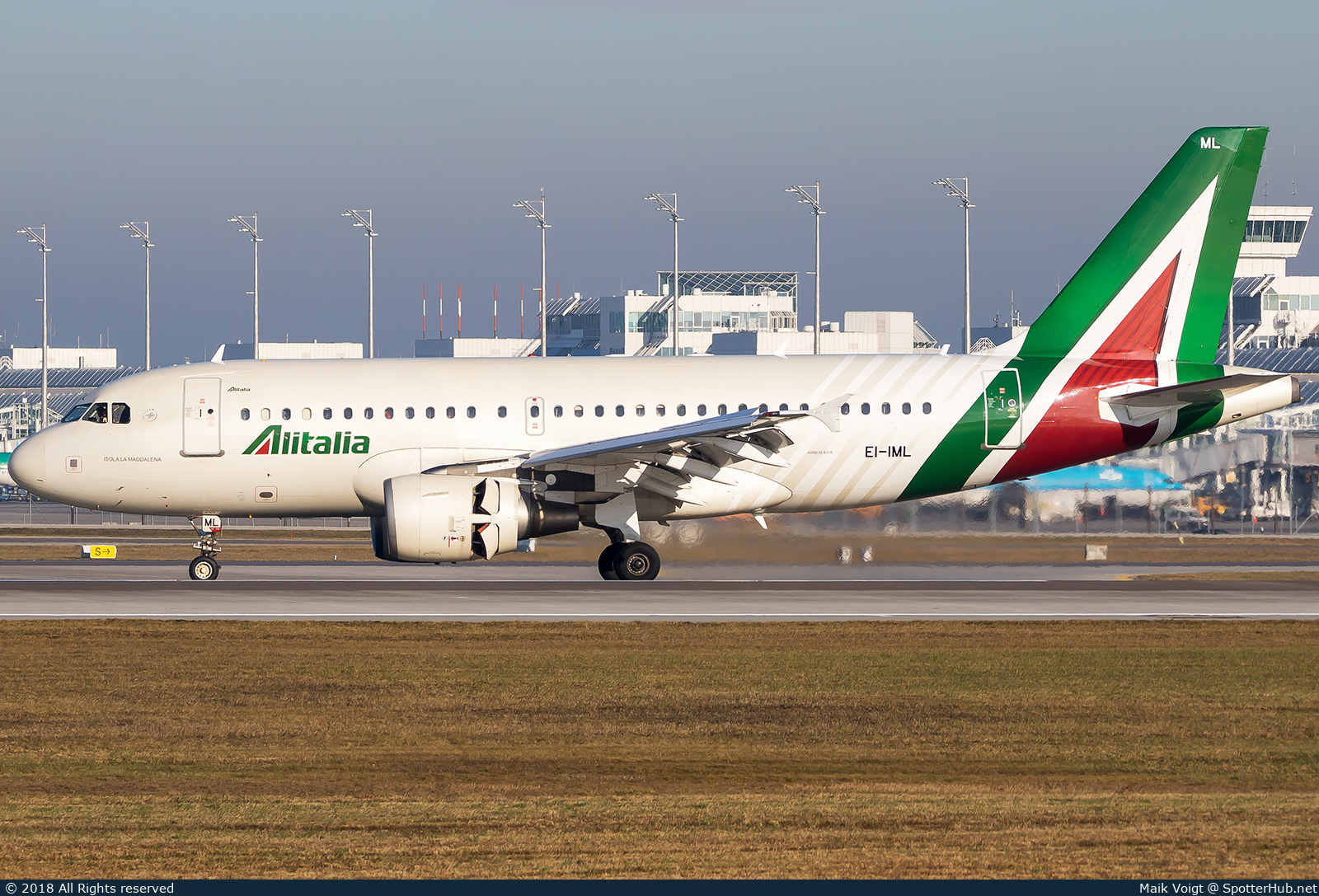 Photo of EI-IML - Airbus A319-112 operated by Alitalia