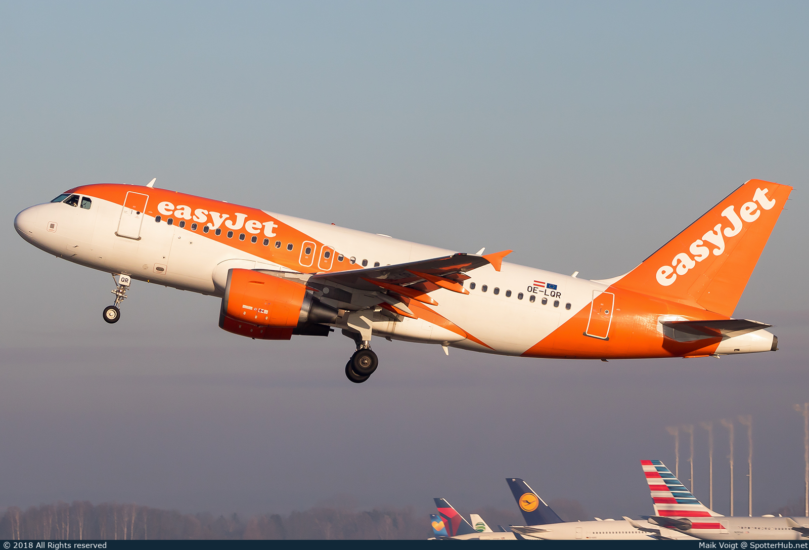 Photo of OE-LQR - Airbus A319-111 operated by easyJet Europe