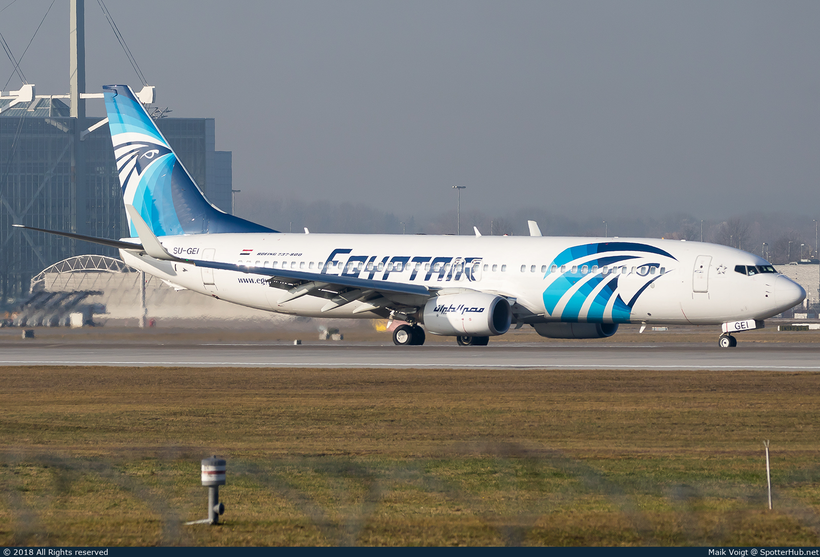 Photo of SU-GEI - Boeing 737-866 operated by Egyptair