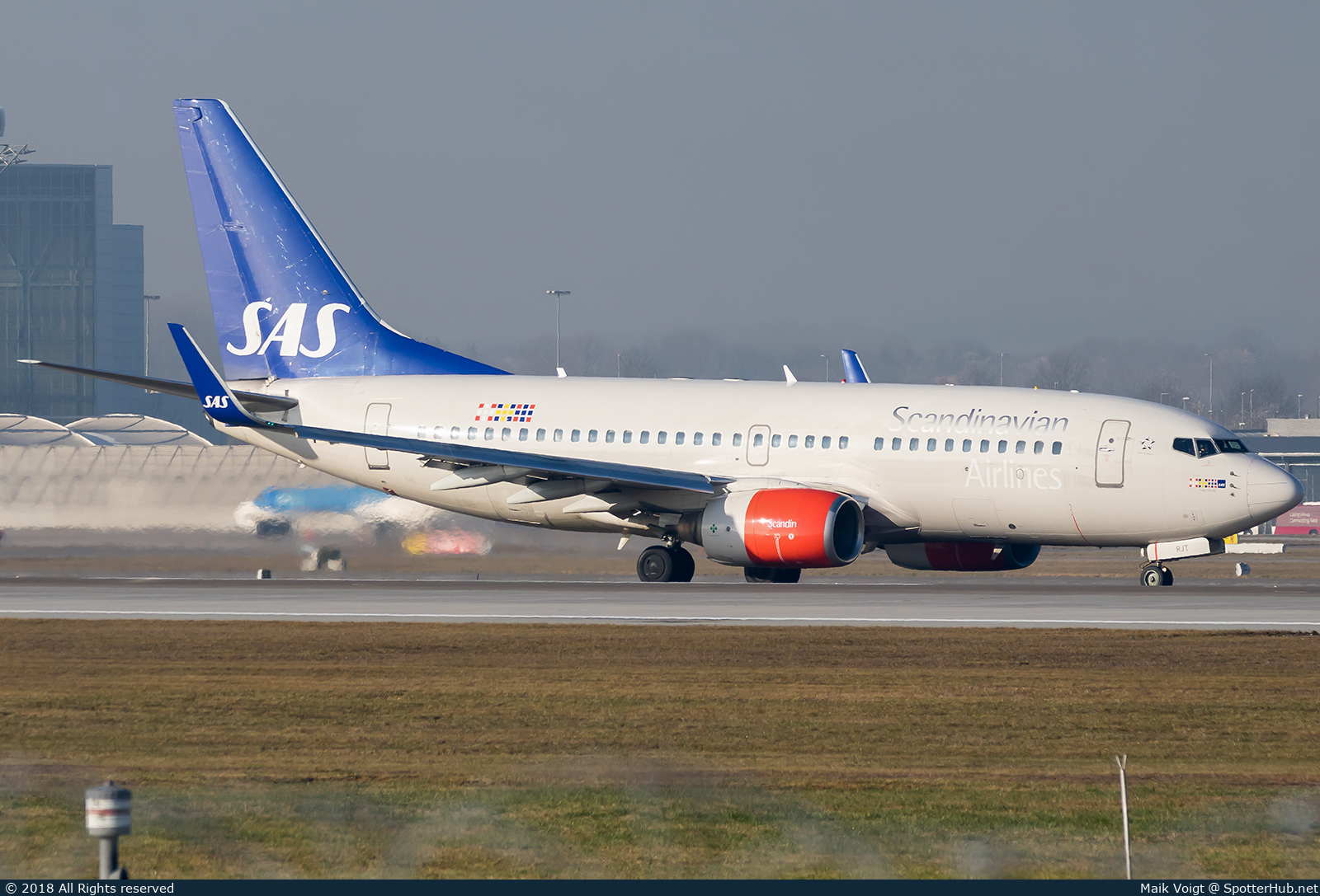 Photo of SE-RJT - Boeing 737-76N operated by SAS Scandinavian Airlines