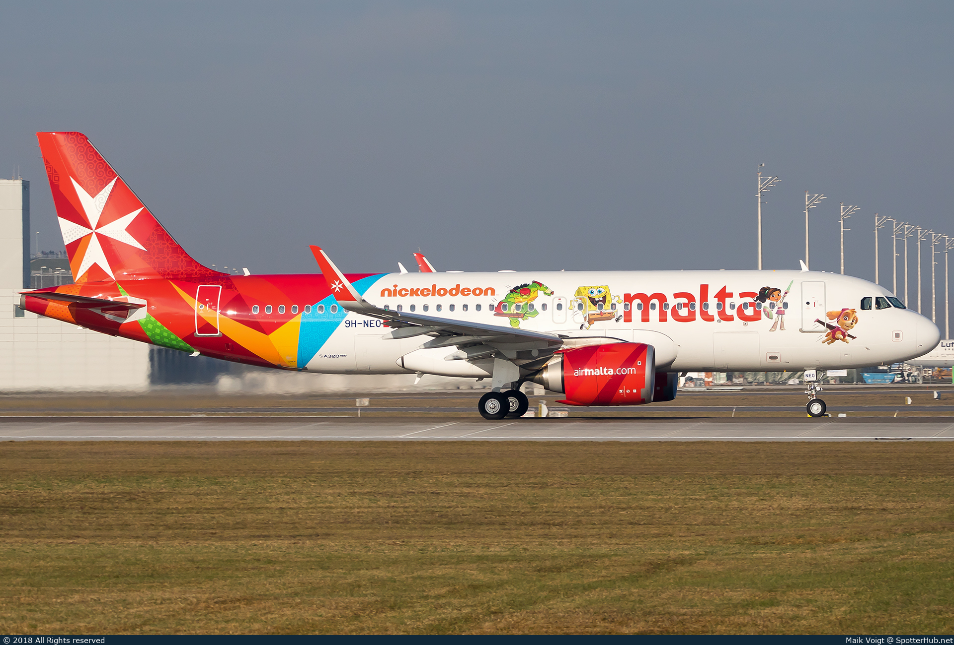 Photo of 9H-NEO - Airbus A320-251N operated by Air Malta