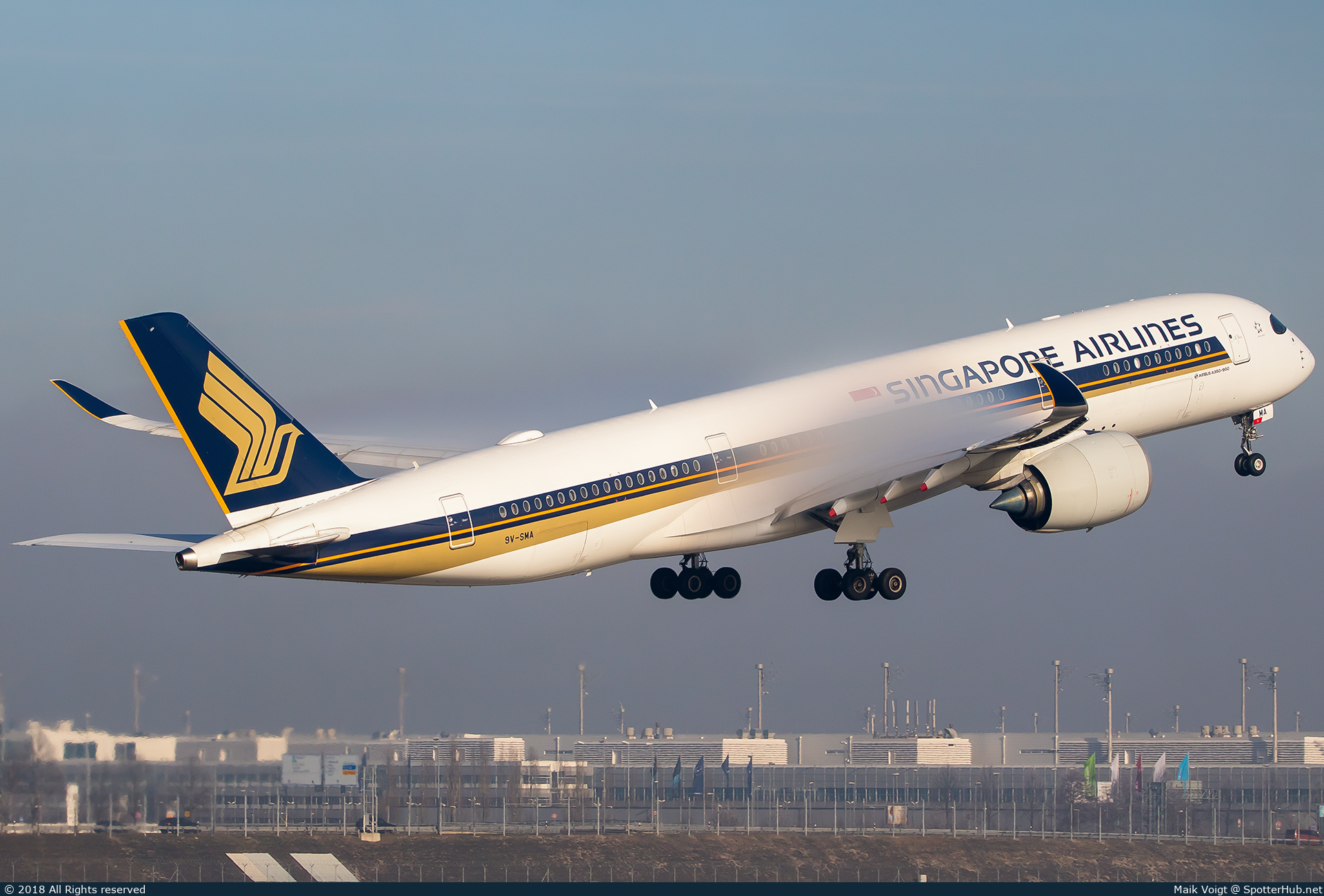 Photo of 9V-SMA - Airbus A350-941 operated by Singapore Airlines