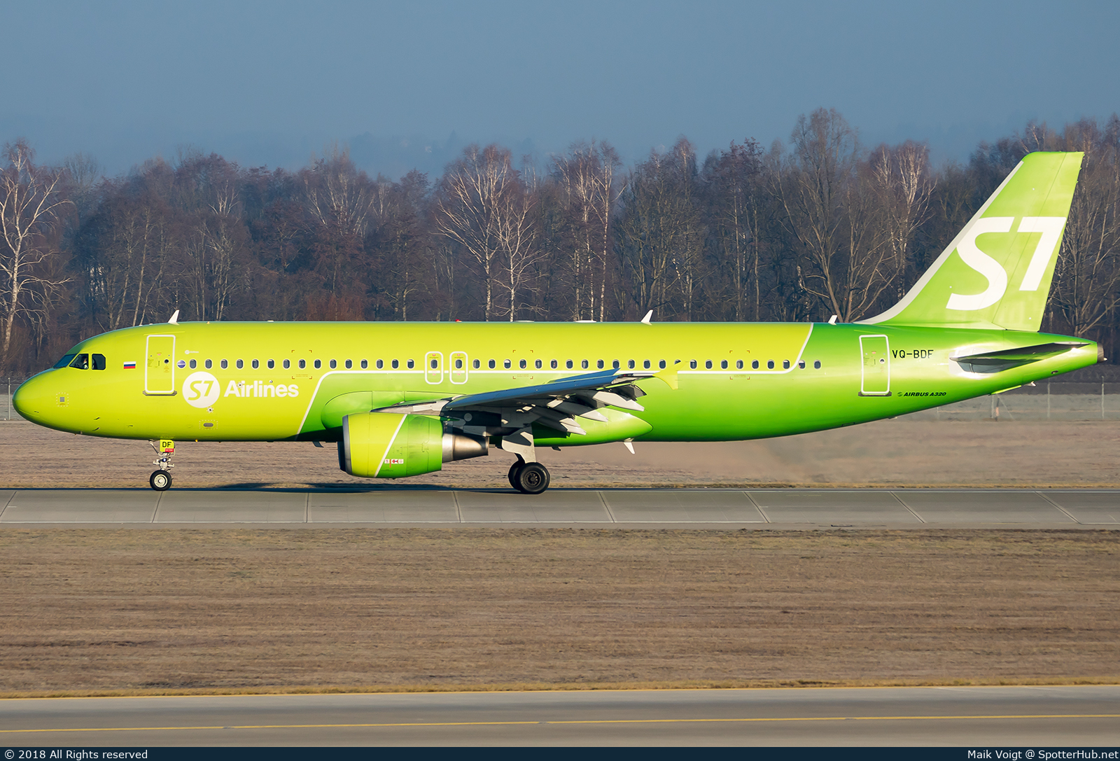 Photo of VQ-BDF - Airbus A320-214 operated by S7 Airlines