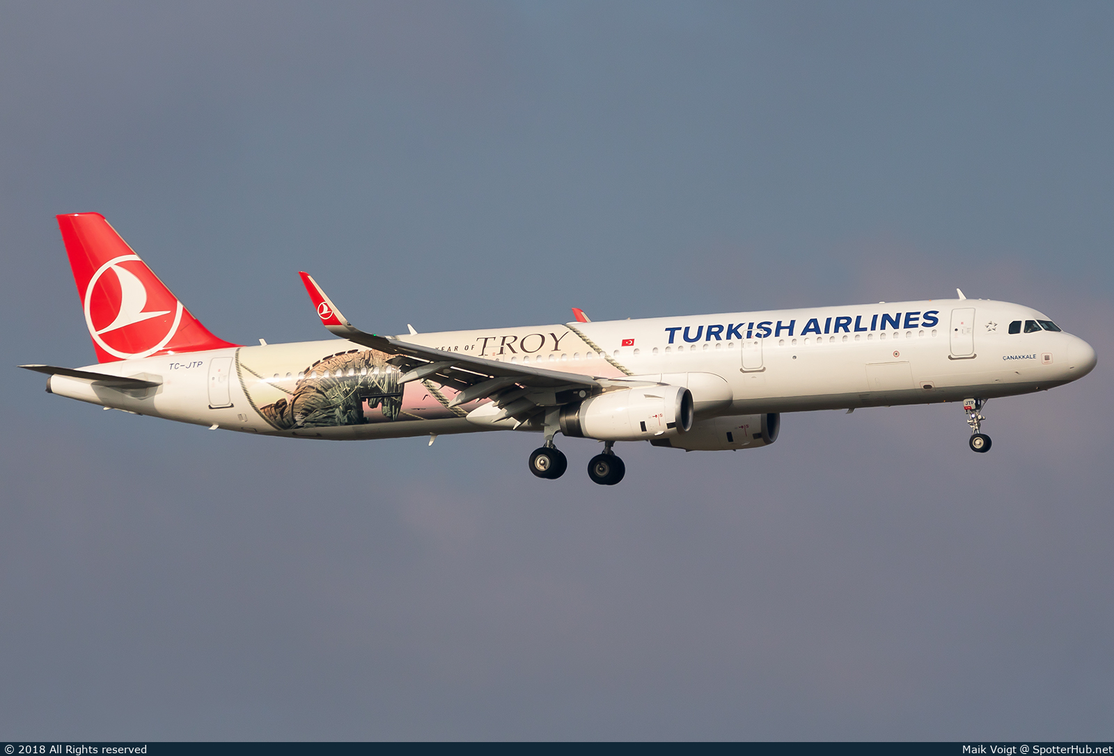 Photo of TC-JTP - Airbus A321-231 operated by Turkish Airlines