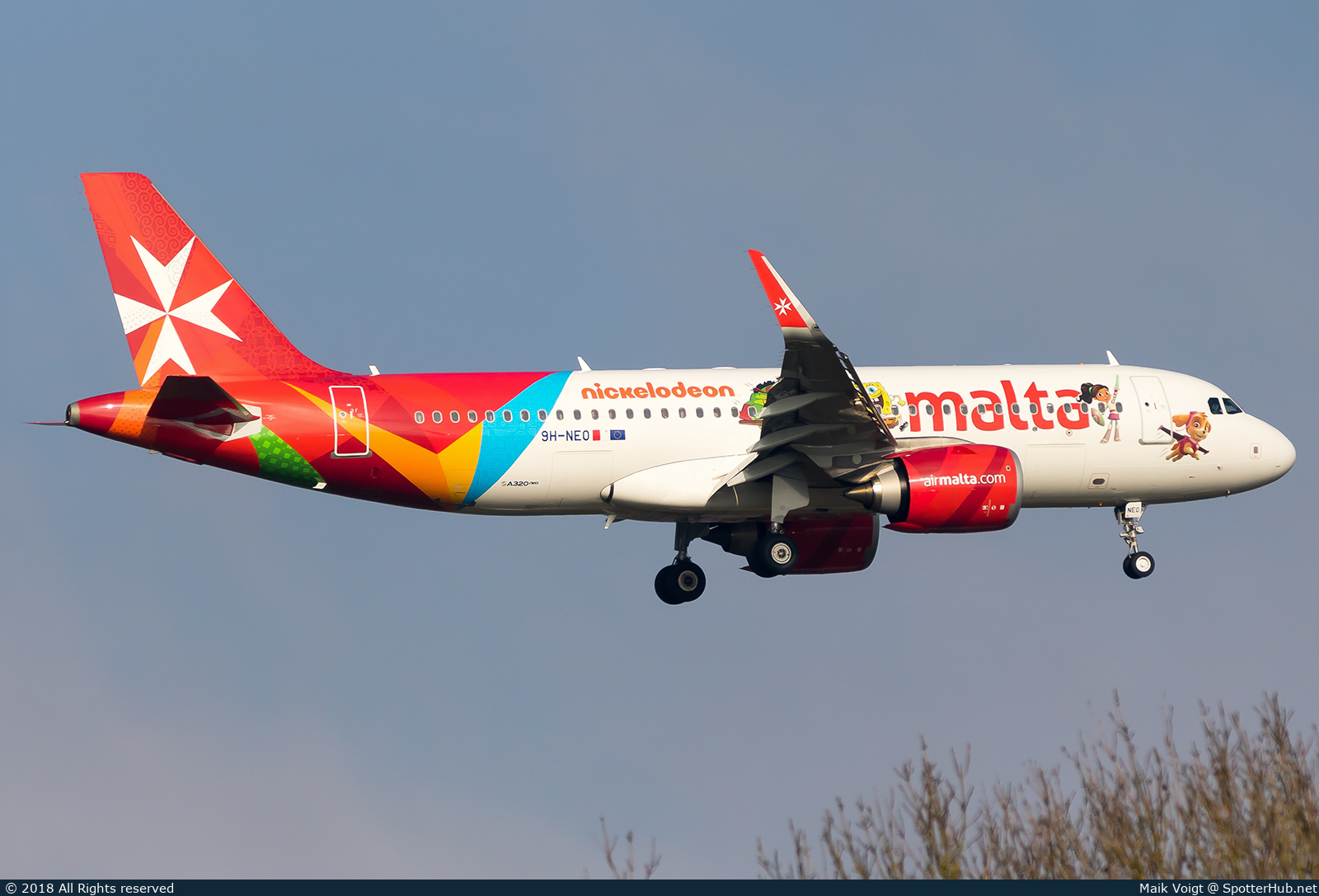 Photo of 9H-NEO - Airbus A320-251N operated by Air Malta