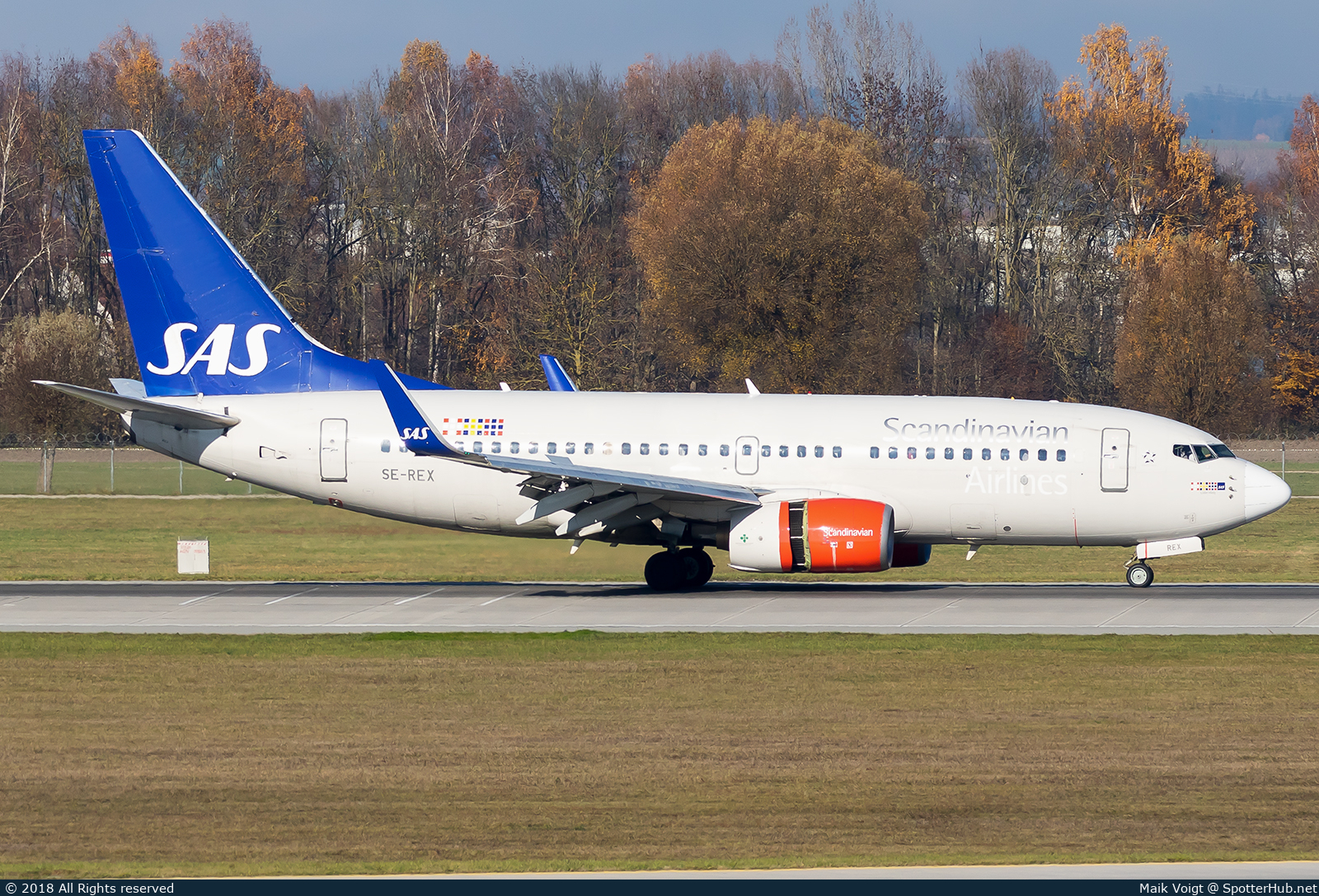 Photo of SE-REX - Boeing 737-76N operated by SAS Scandinavian Airlines