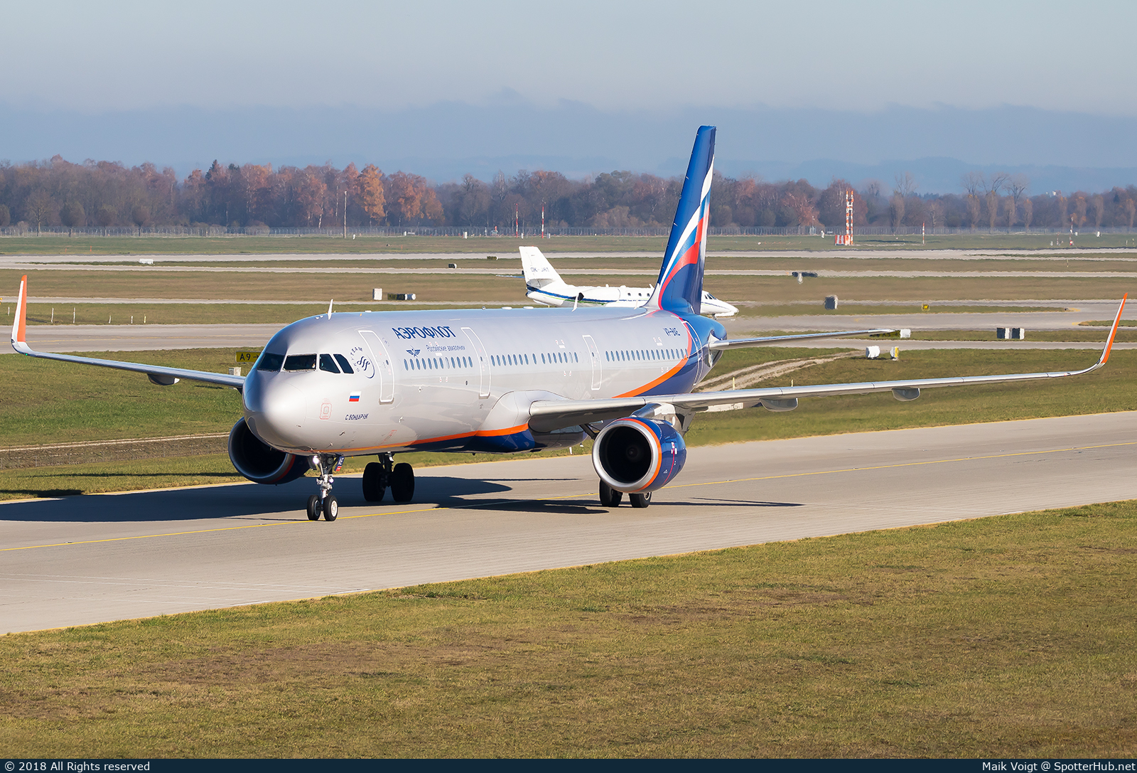 Photo of VP-BAE - Airbus A321-211 operated by Aeroflot