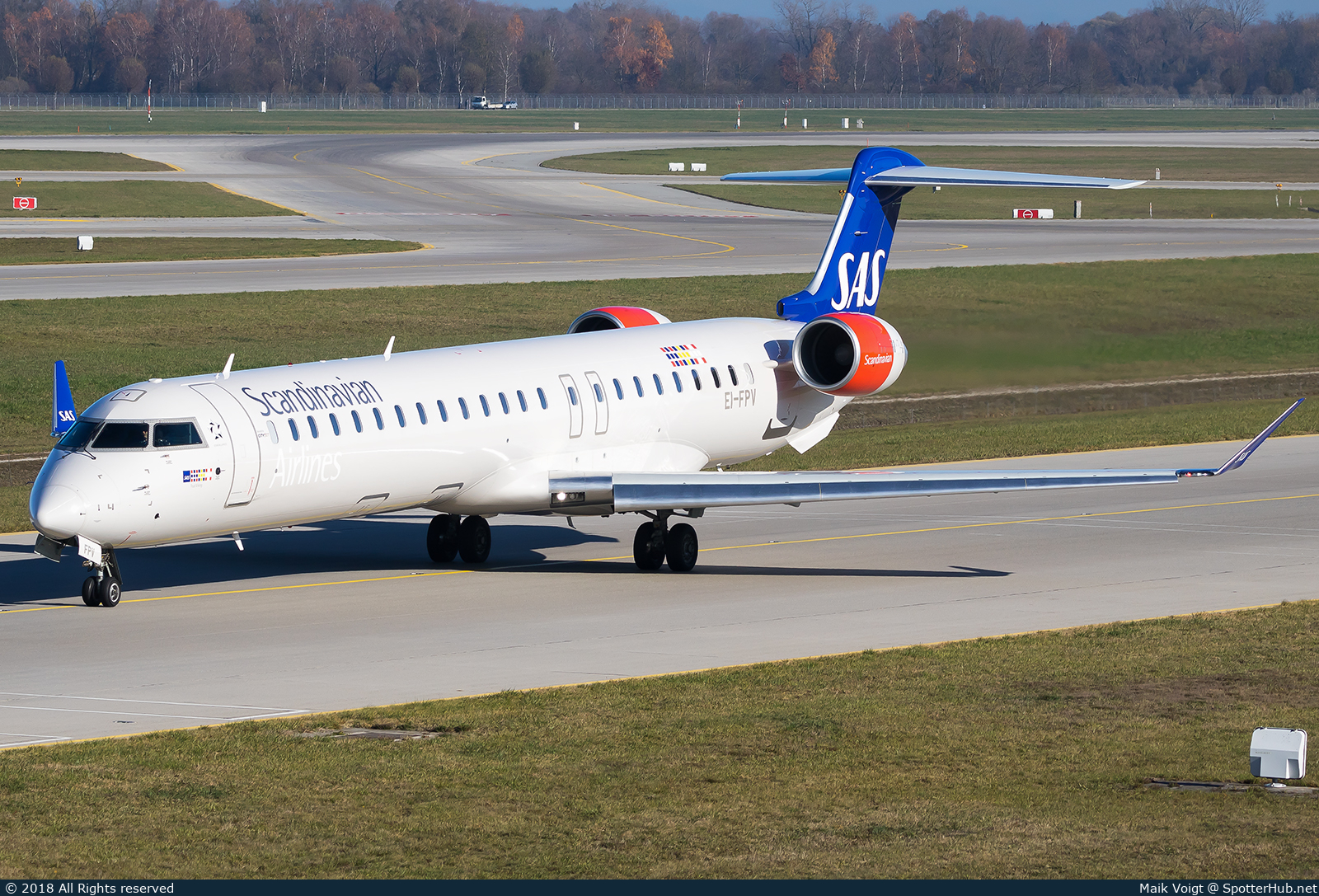 Photo of EI-FPV - Bombardier CRJ-900LR operated by SAS Scandinavian Airlines (opb CityJet)