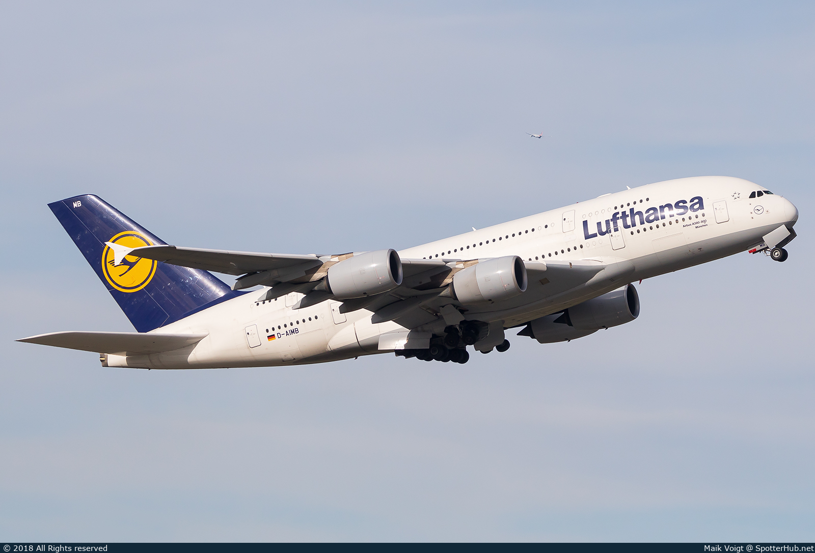 Photo of D-AIMB - Airbus A380-841 operated by Lufthansa