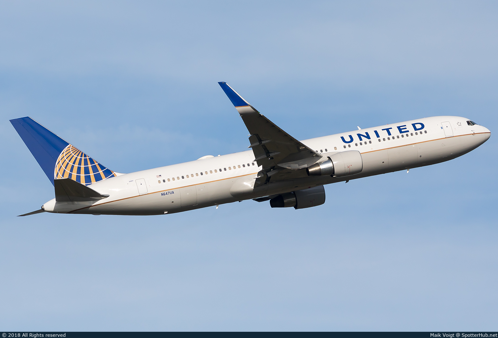 Photo of N647UA - Boeing 767-322(ER) operated by United Airlines