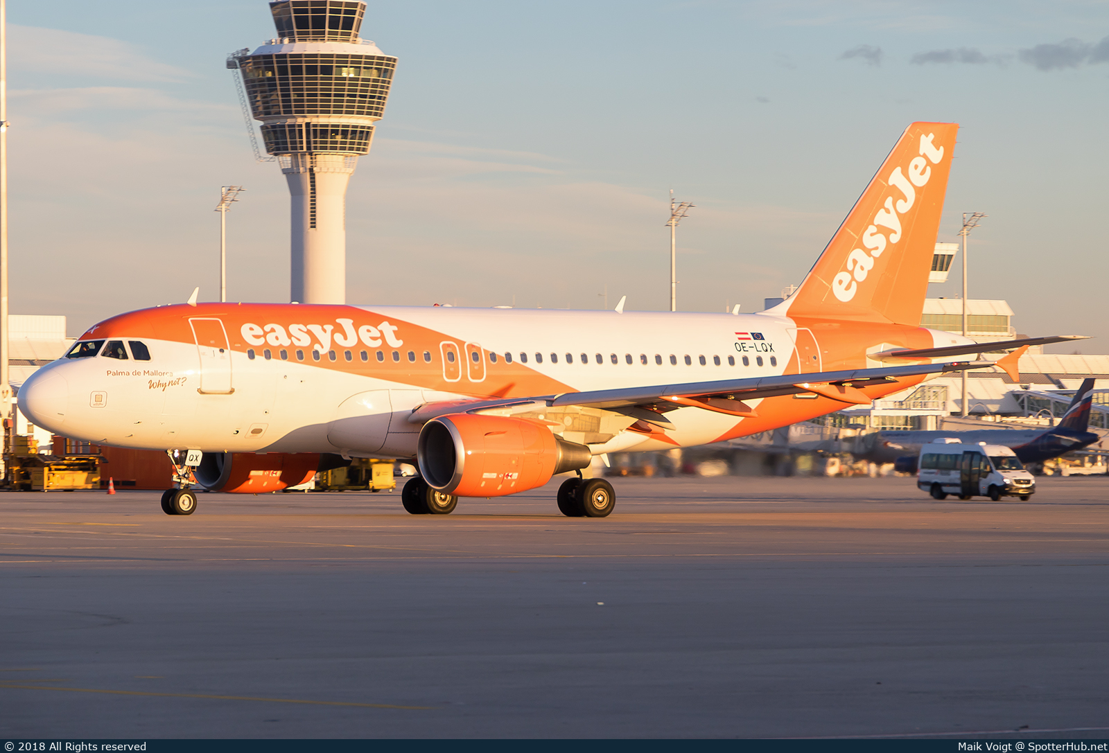 Photo of OE-LQX - Airbus A319-111 operated by easyJet Europe
