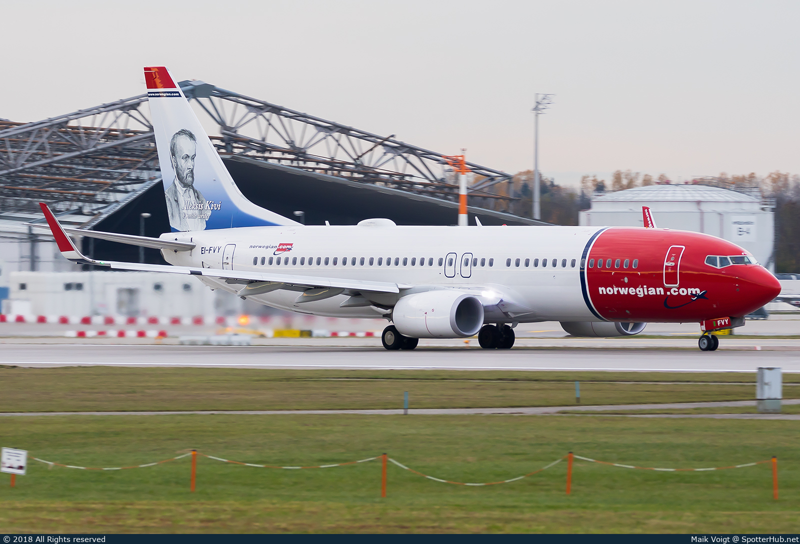 Photo of EI-FVY - Boeing 737-8JP operated by Norwegian Air International
