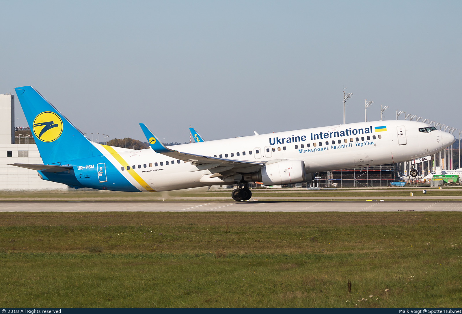 Photo of UR-PSM - Boeing 737-8FZ operated by Ukraine International Airlines