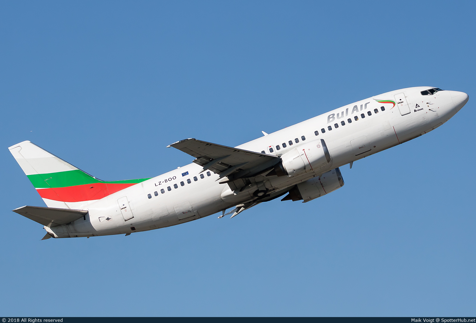 Photo of LZ-BOO - Boeing 737-341 operated by Bul Air