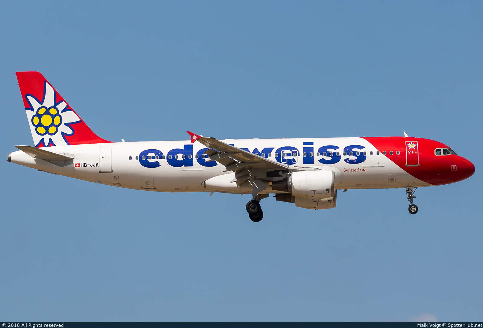 Photo of HB-JJK - Airbus A320-214 operated by Edelweiss Air