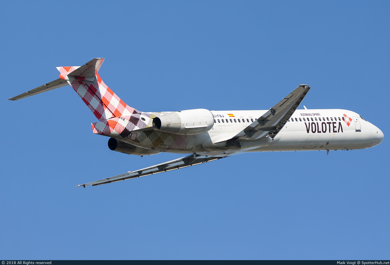 Photo of EI-FBJ - Boeing 717-2BL operated by Volotea