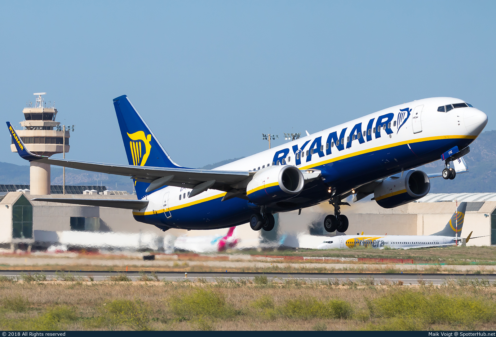 Photo of EI-FIE - Boeing 737-8AS operated by Ryanair