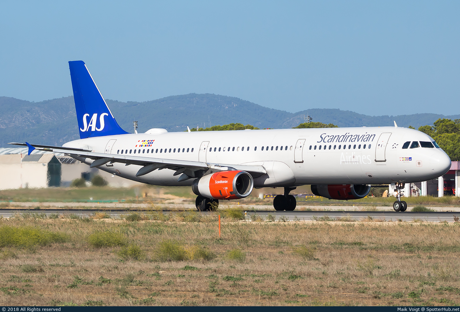 Photo of OY-KBF - Airbus A321-232 operated by SAS Scandinavian Airlines
