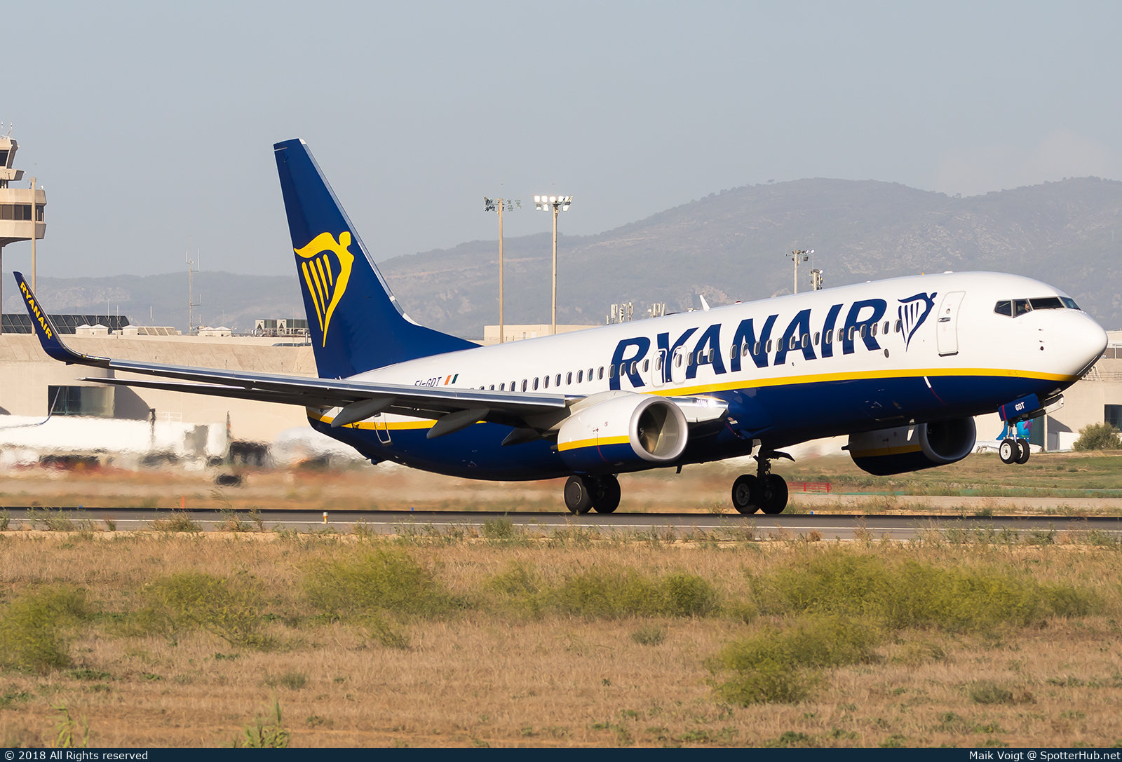 Photo of EI-GDT - Boeing 737-8AS operated by Ryanair