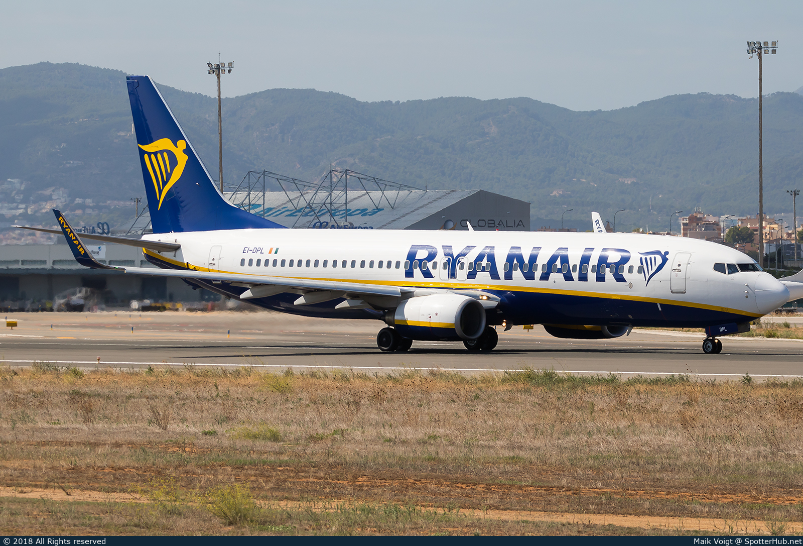 Photo of EI-DPL - Boeing 737-8AS operated by Ryanair