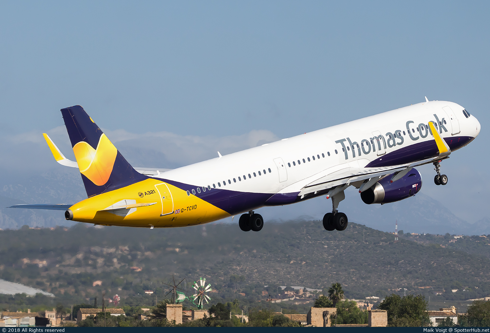 Photo of G-TCVD - Airbus A321-231 operated by Thomas Cook Airlines