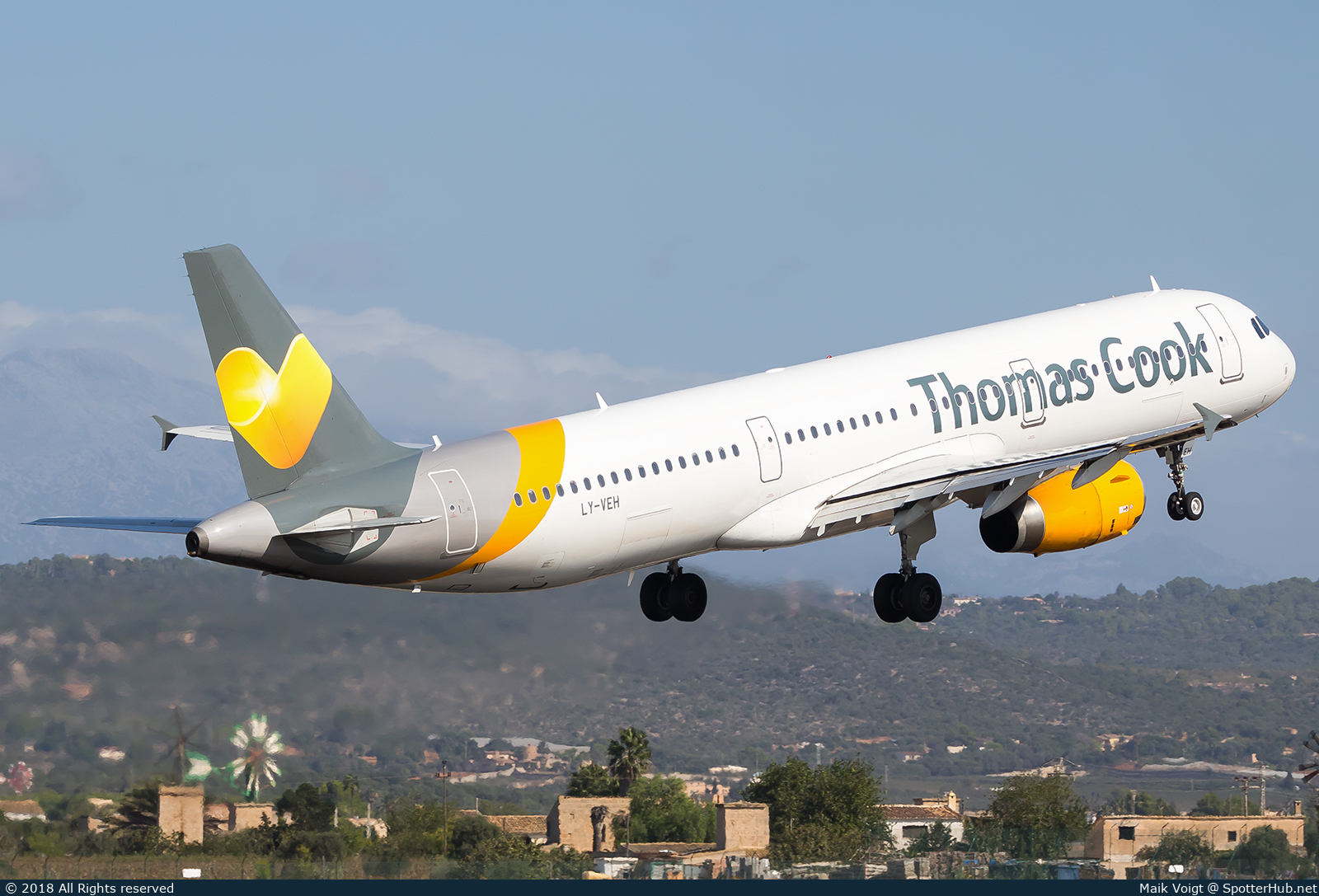 Photo of LY-VEH - Airbus A321-231 operated by Thomas Cook Airlines (opb Avion Express)