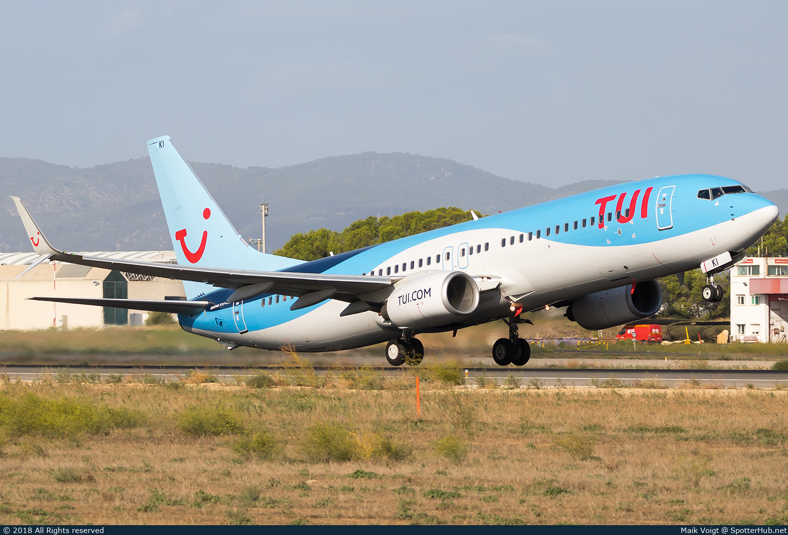 Photo of D-ABKI - Boeing 737-86J operated by TUIfly