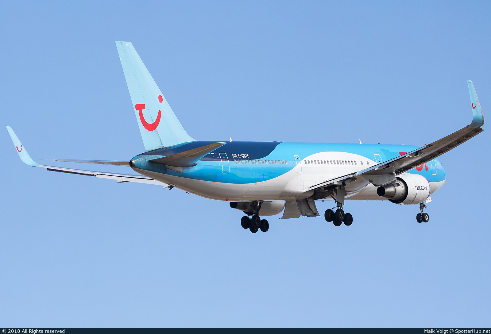 Photo of G-OBYF - Boeing 767-304(ER) operated by TUI Airways