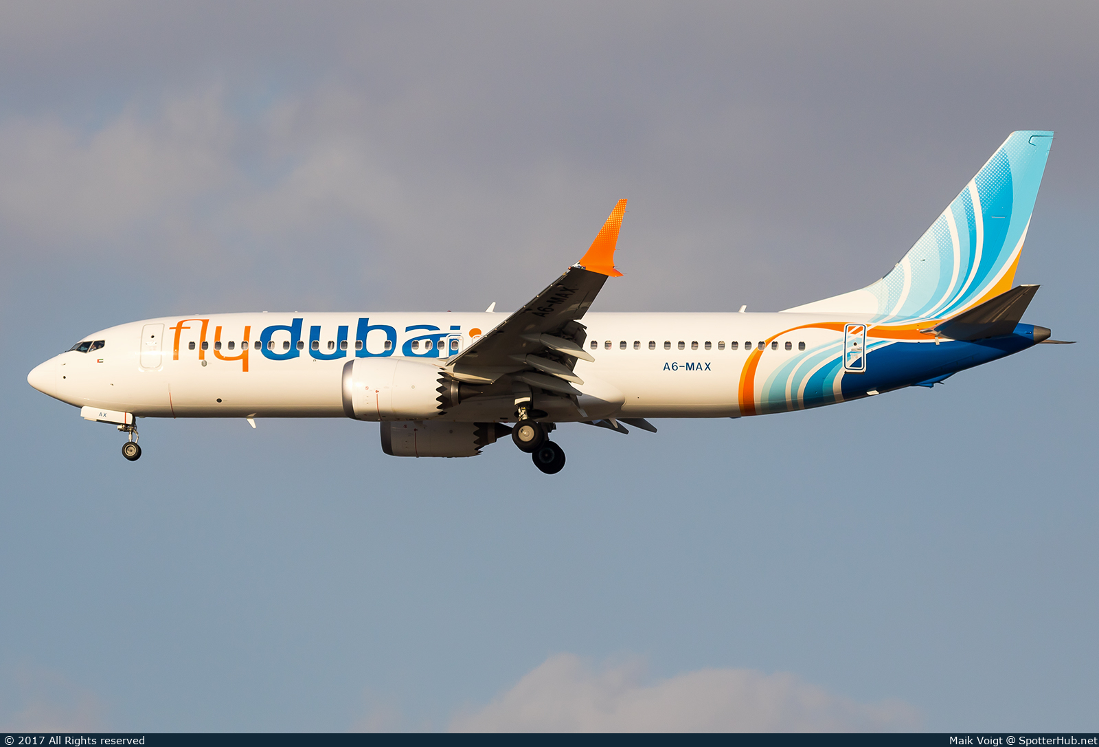 Photo of A6-MAX - Boeing 737 MAX 8 operated by flydubai