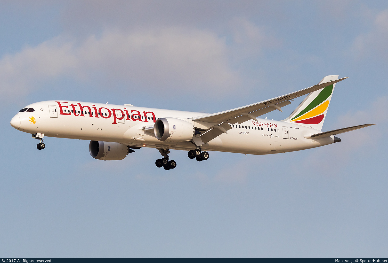 Photo of ET-AUP - Boeing 787-9 Dreamliner operated by Ethiopian Airlines