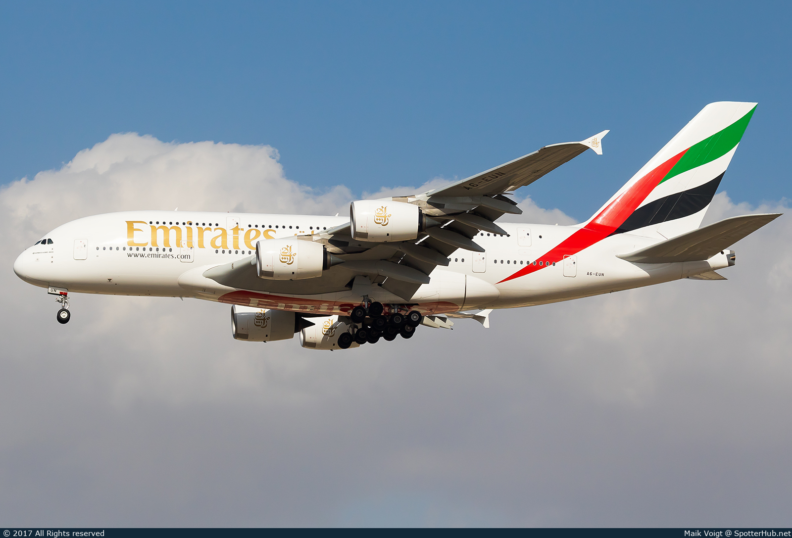 Photo of A6-EUN - Airbus A380-842 operated by Emirates