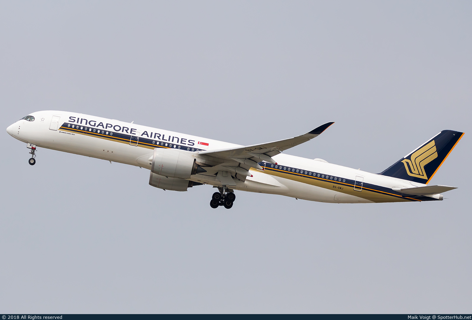 Photo of 9V-SMJ - Airbus A350-941 operated by Singapore Airlines