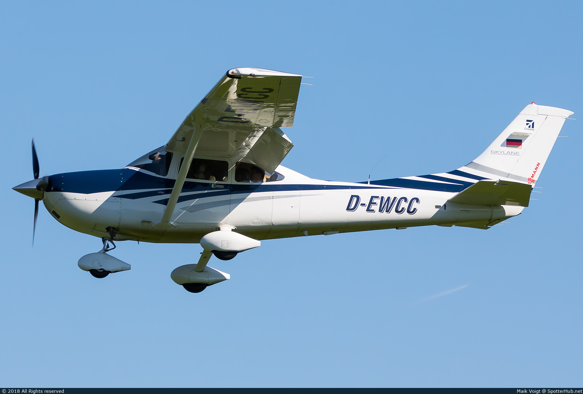 Photo of D-EWCC - Cessna 182T Skylane operated by Motorfliegerclub Warngau