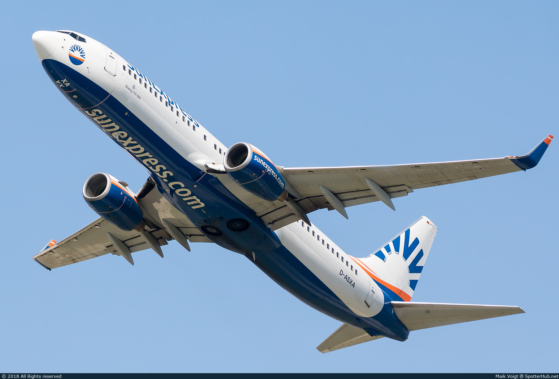 Photo of D-ASXA - Boeing 737-8Z9 operated by SunExpress Germany