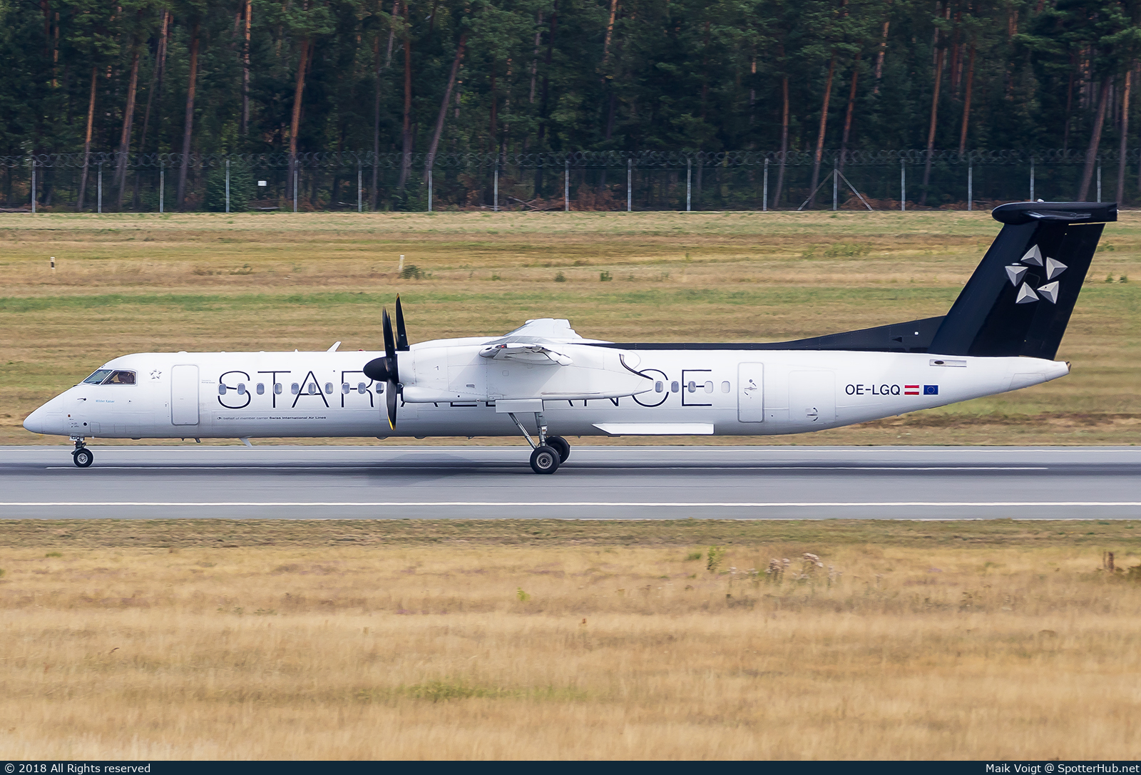 Photo of OE-LGQ - Bombardier DHC-8-402 Dash 8 Q400 operated by Austrian Airlines