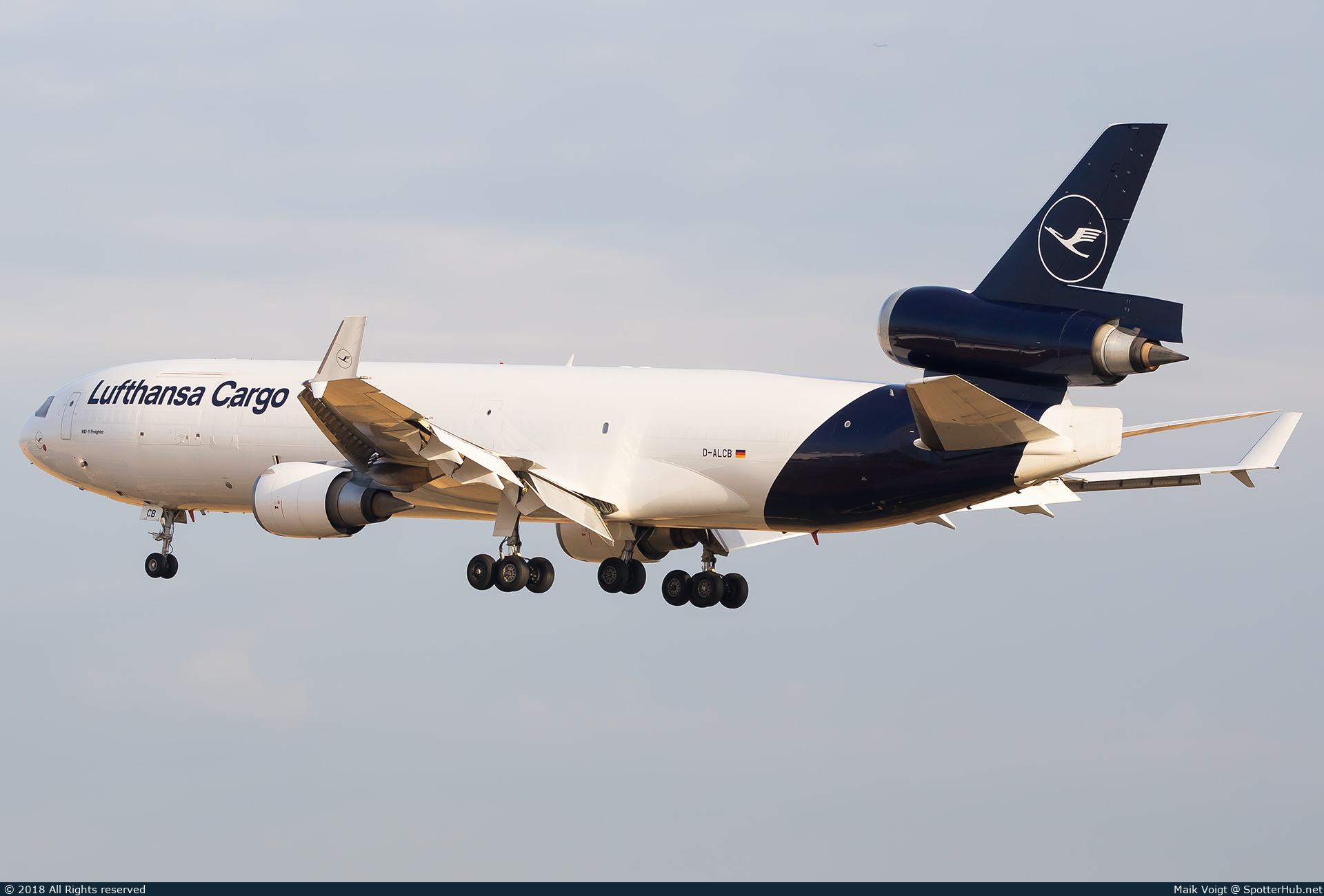 Photo of D-ALCB - McDonnell Douglas MD-11(F) operated by Lufthansa Cargo